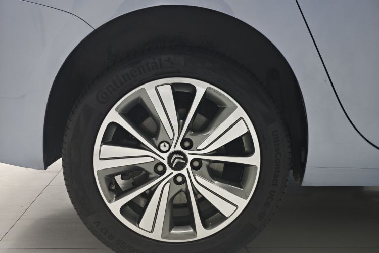 Citroen C4 PICASSO 2016 صورة سيارة #24