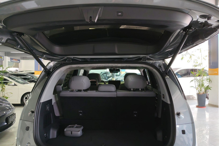 Zeekr MIX 2025 صورة سيارة #24