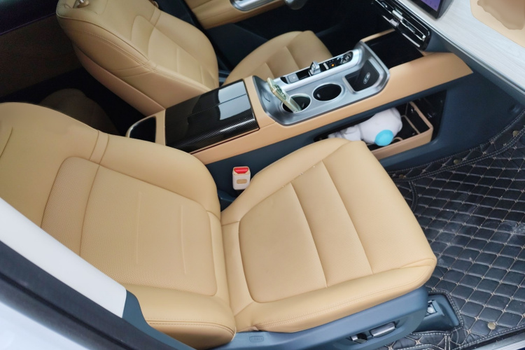 GAC Trumpchi E8 New Energy 2024 car image #24