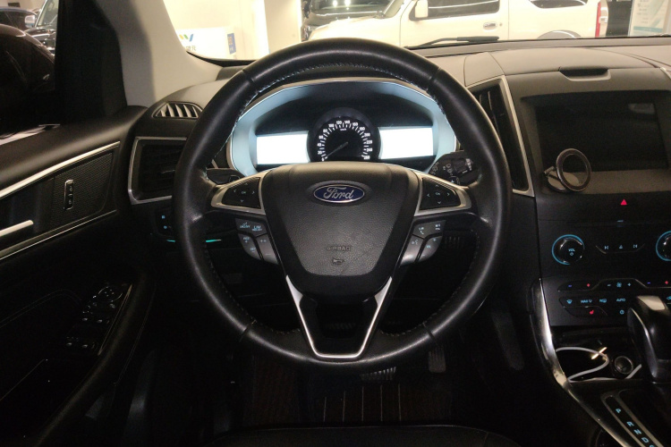 Ford Edge 2017 صورة سيارة #24