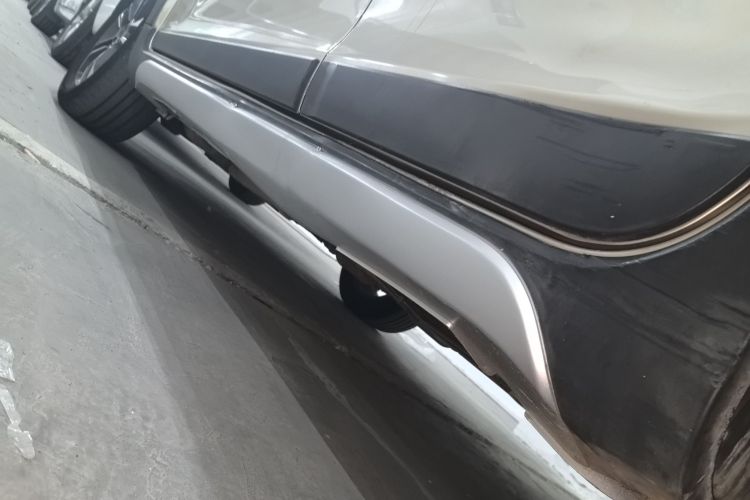 Vision X3 2019 car image #24