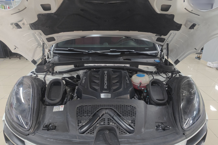 2018 #24 2018 car image #24