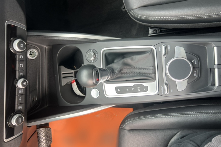 奥迪Q2L 2019 汽车图片 #24