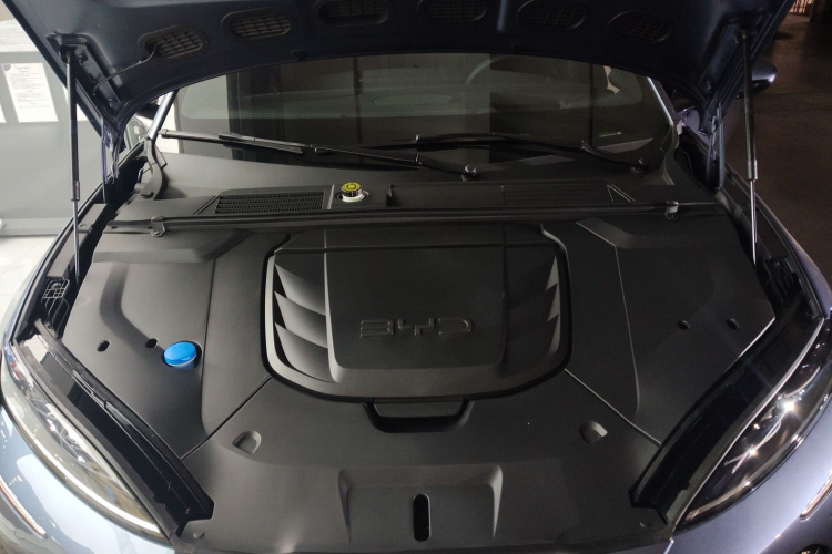 BYD Seal 2024 изображение автомобиля #24