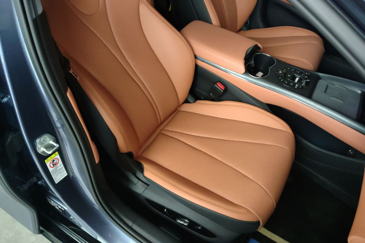 BYD Seal 2025 car image #24