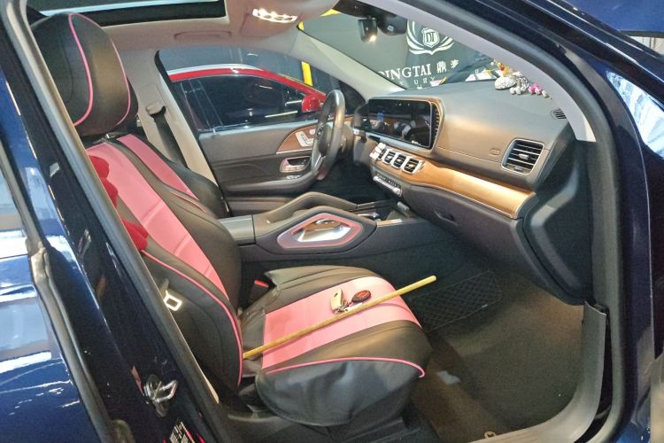 Mercedes-Benz GLE Class New Energy 2021 car image #24