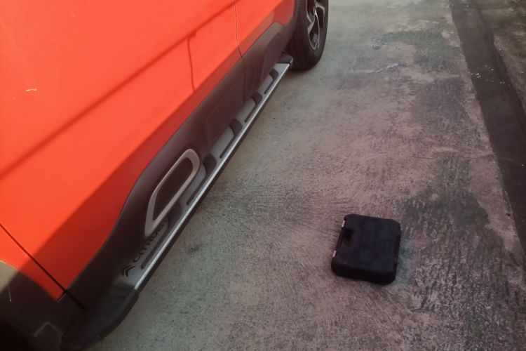 Citroen C5 AIRCROSS 2017 immagine di auto #24