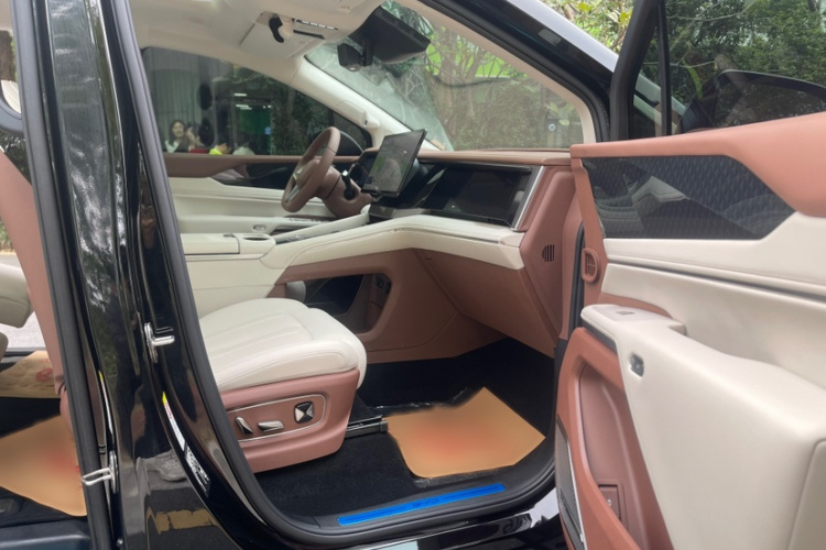 BYD Xia 2024 immagine di auto #24