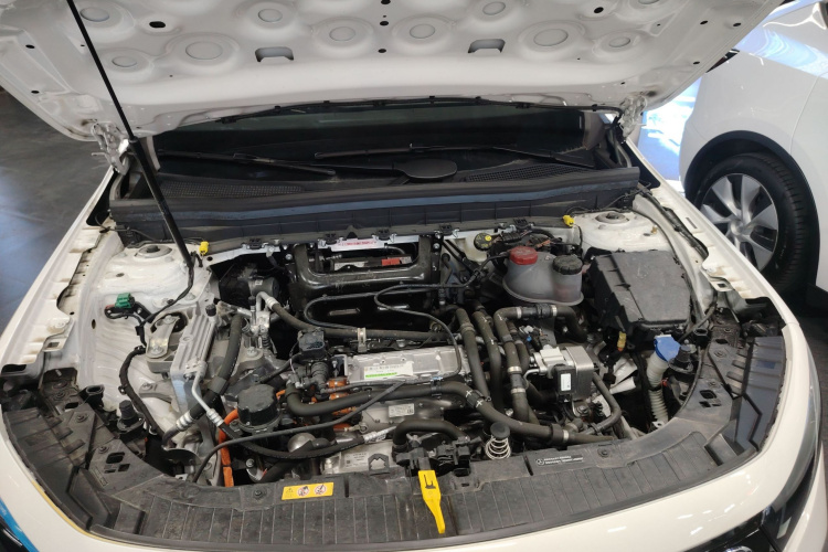 Mercedes-Benz EQB Class 2024 car image #24