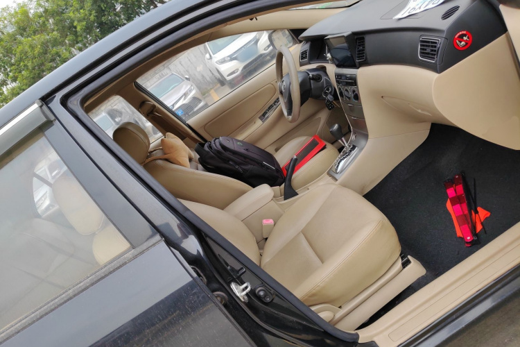 Toyota Corolla (Classic) 2015 #24 Toyota Corolla (Classic) 2015 immagine di auto #24