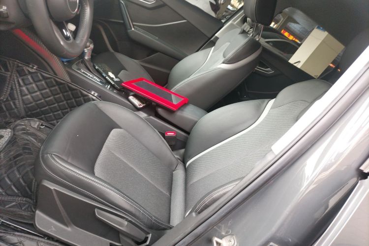 Q2L e-tron 2021 car image #24