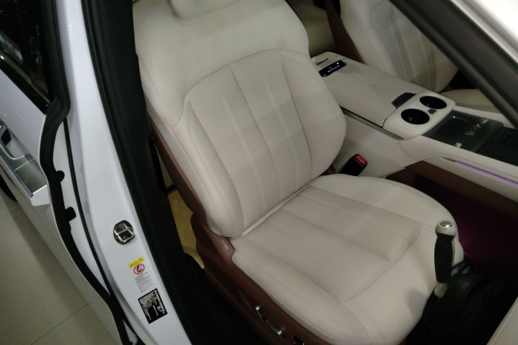 BYD Xia 2024 #24 BYD Xia 2024 immagine di auto #24