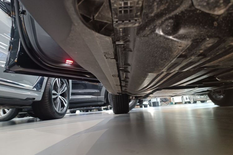 Mercedes-Benz GLC Class 2025 car image #24