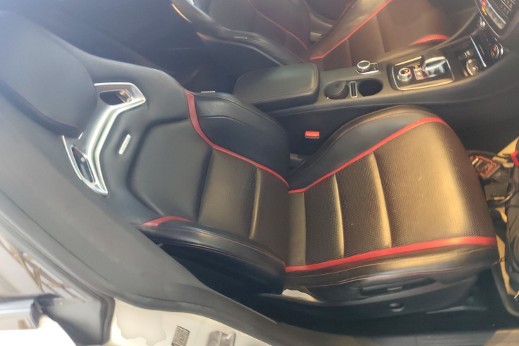 Mercedes-Benz CLA AMG 2018 car image #24