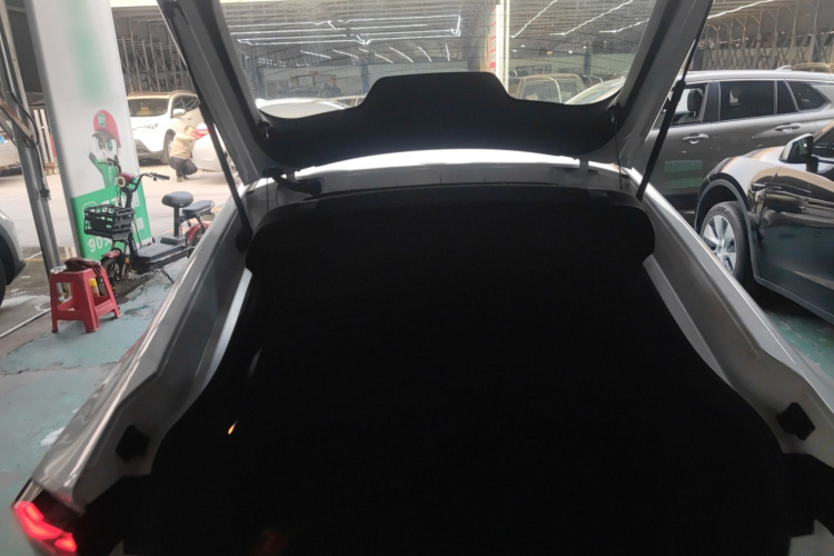 Changan UNI-V iDD 2023 car image #24