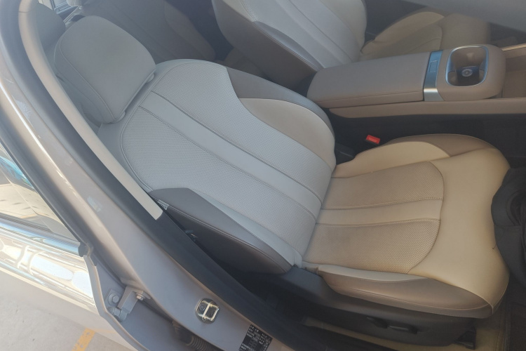 MG ES5 2024 #24 MG ES5 2024 car image #24