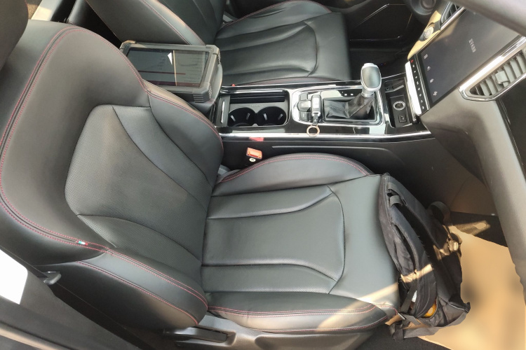 SWM斯威汽车 SWM斯威G05 2020 汽车图片 #24