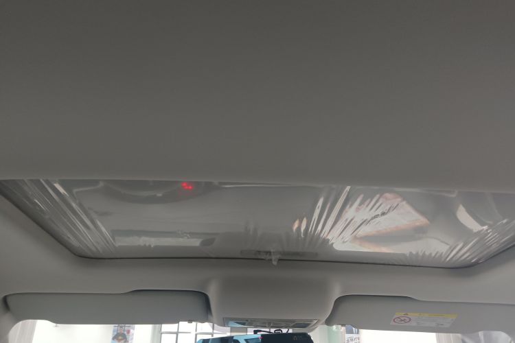 Skoda Rapid 2019 car image #24