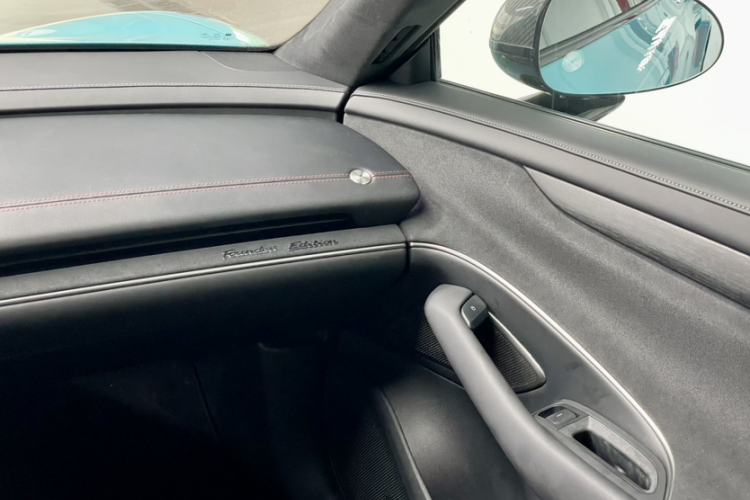 MI SU7 2024 car image #24
