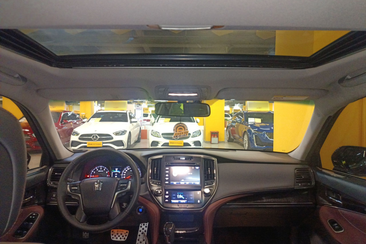 丰田 皇冠 2019 汽车图片 #24