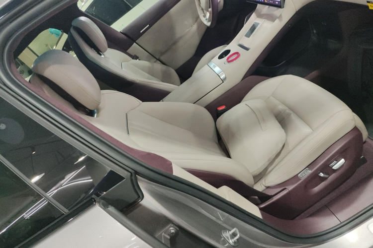 MI YU7 2025 car image #24