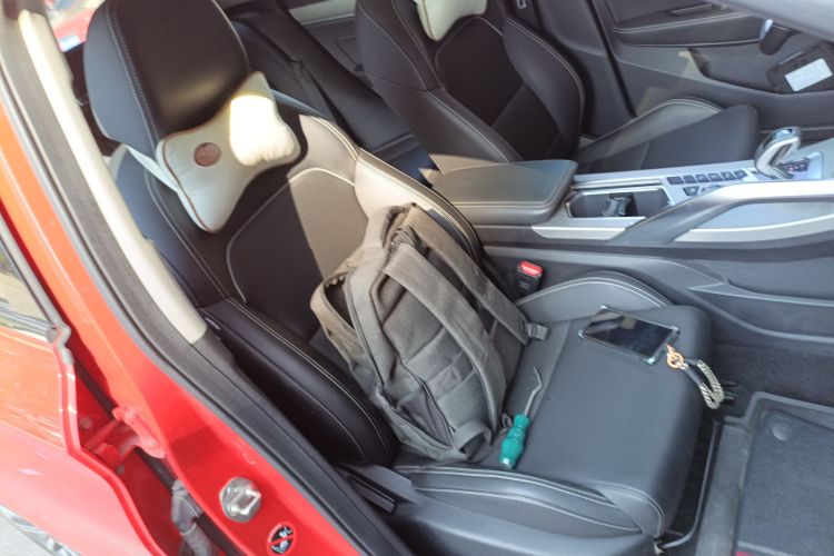 GEELY Coolray 2019 #24 GEELY Coolray 2019 car image #24