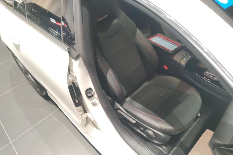 Mercedes-Benz CLA Class (Imported) 2023 #24 Mercedes-Benz CLA Class (Imported) 2023 car image #24