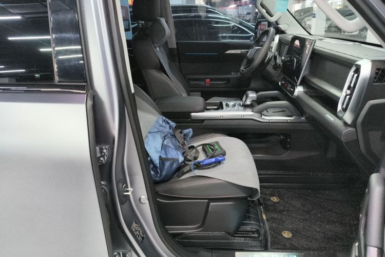 Jetour Traveller 2025 car image #24