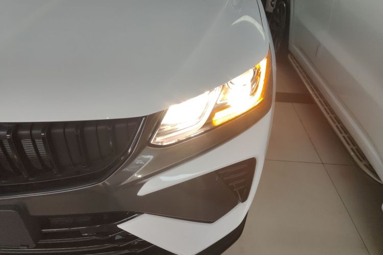 GEELY Coolray 2024 #24 GEELY Coolray 2024 car image #24