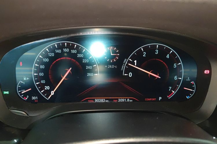 BMW 6 Series GT 2019 car image #24