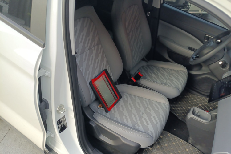 零跑汽车 零跑T03 2024 汽车图片 #24