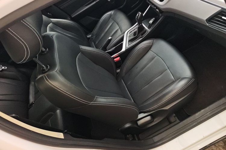 Vision X3 2019 car image #24