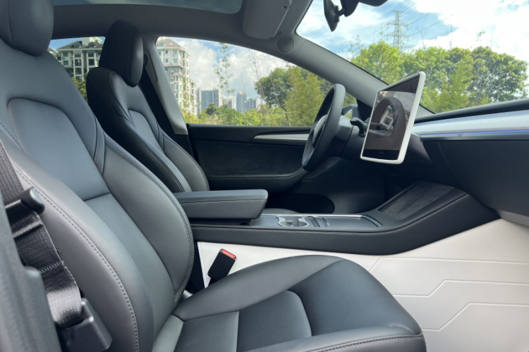 Tesla Model Y 2024 #24 Tesla Model Y 2024 immagine di auto #24