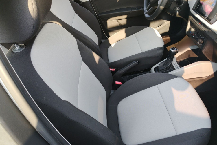 Skoda Fabia 2016 car image #24
