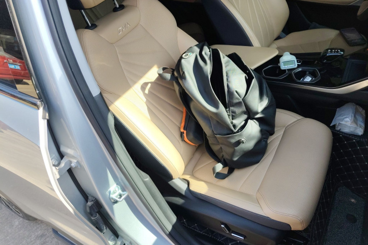 GEELY Boyue L 2023 imagen de coche #24