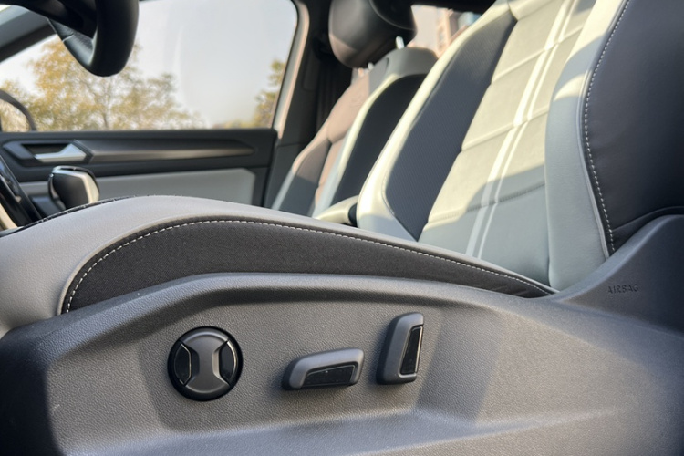 T-Roc 2024 #24 T-Roc 2024 immagine di auto #24