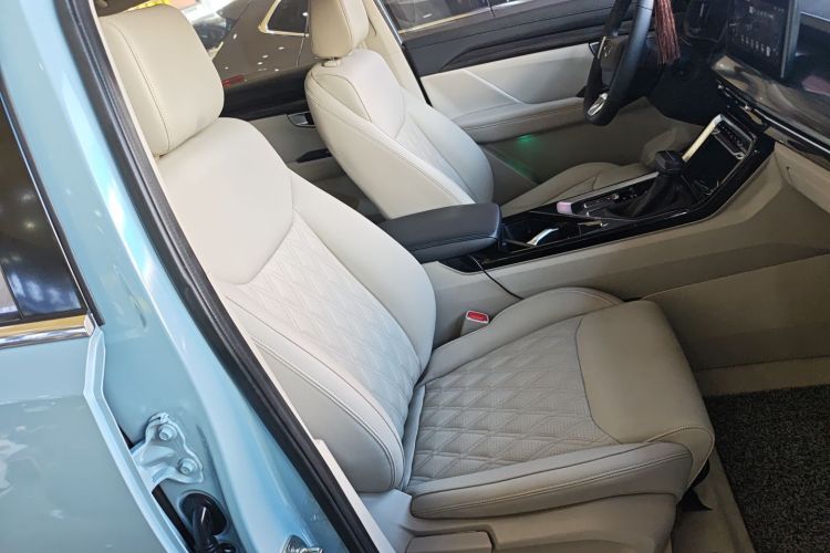 Wuling Asta 2021 #24 Wuling Asta 2021 صورة سيارة #24