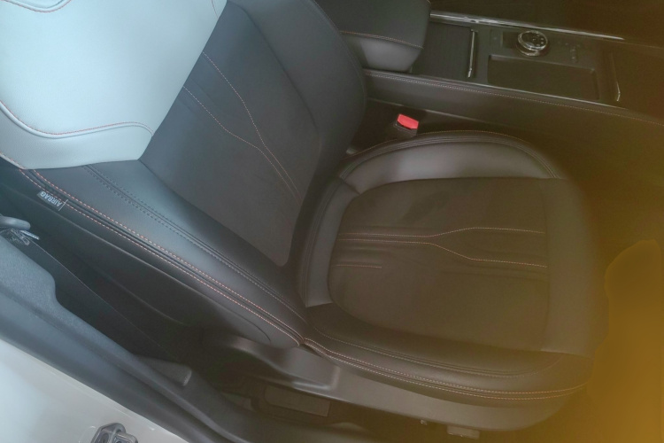 Ford Mondeo 2022 car image #24
