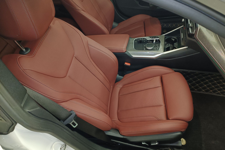 BMW 4 Series 2024 car image #24