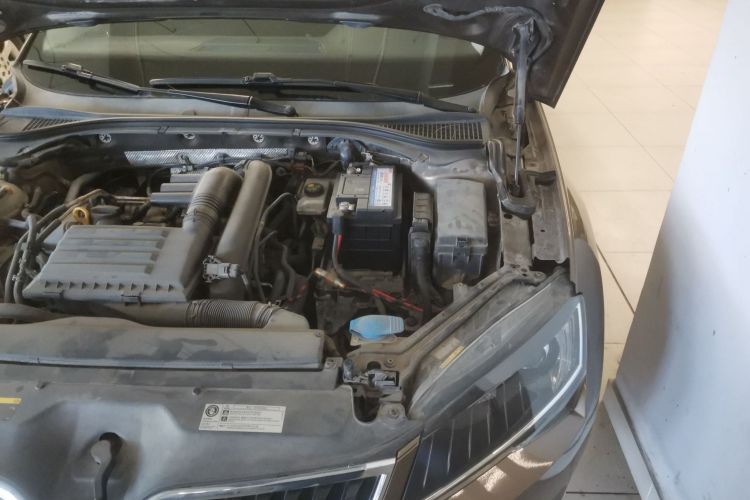 Skoda Superb 2015 car image #24