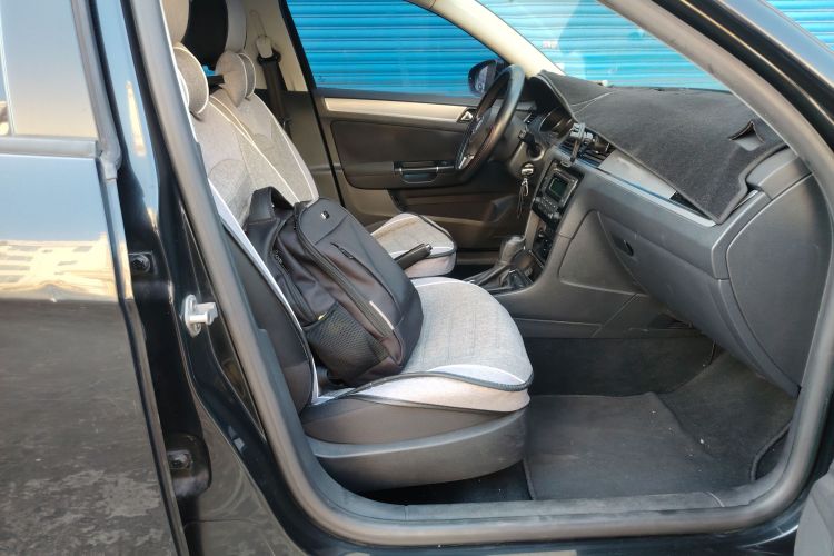 Volkswagen Bora 2016 immagine di auto #24