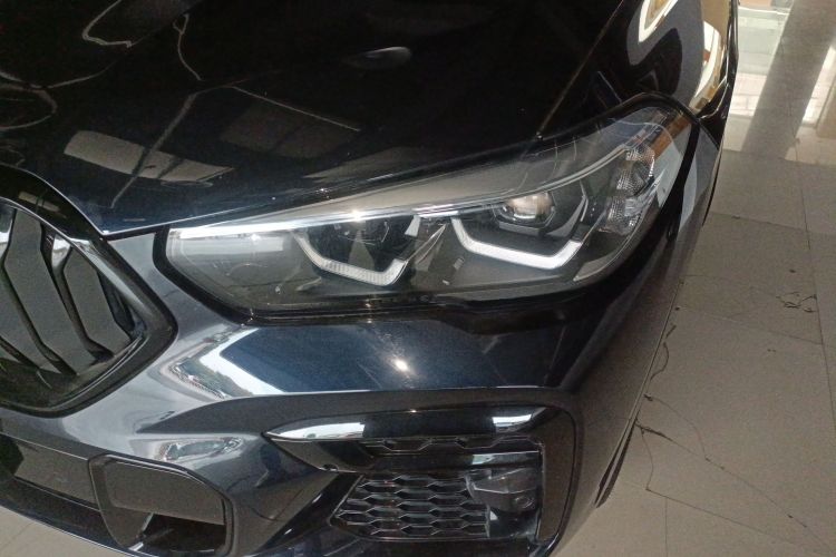 BMW X6 2022 car image #24