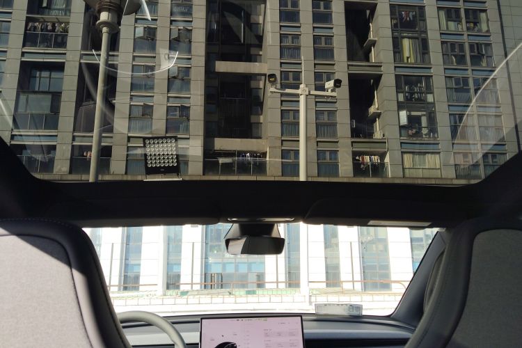 特斯拉 Model Y L 2025 汽车图片 #24