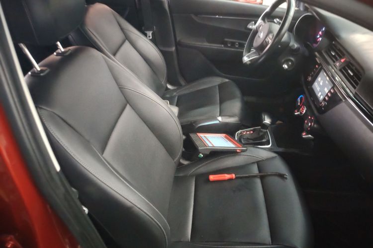 Kia K2 2018 imagen de coche #24