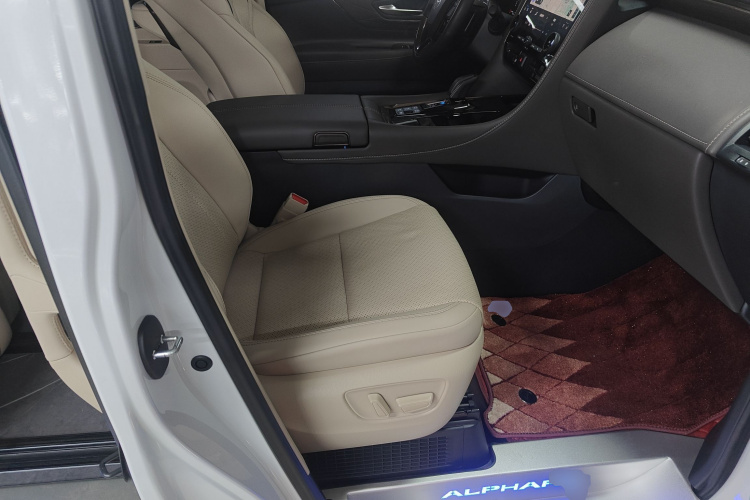 Toyota Alphard 2023 #24 Toyota Alphard 2023 car image #24