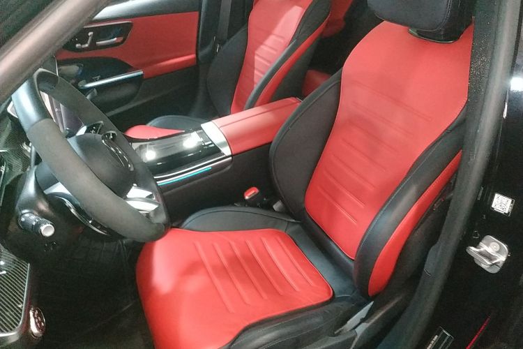 Mercedes-Benz C AMG 2024 immagine di auto #24