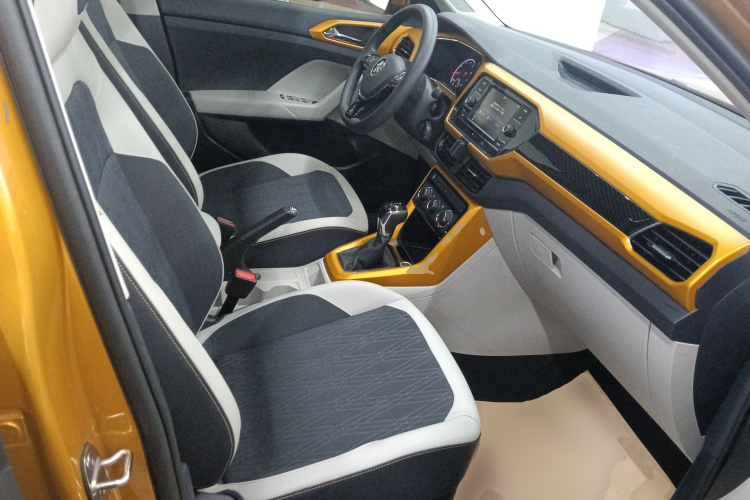 Volkswagen T-Cross 2019 car image #24