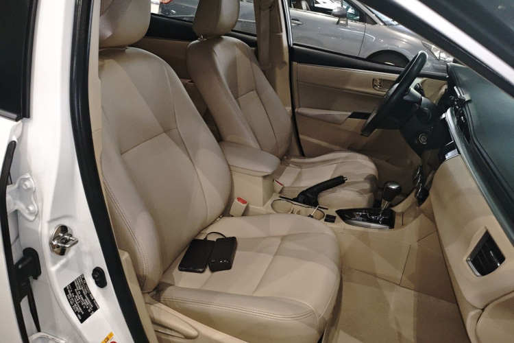 丰田 卡罗拉 2017 汽车图片 #24