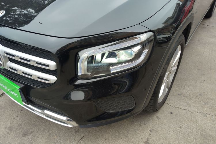 Mercedes-Benz GLB Class 2020 car image #24