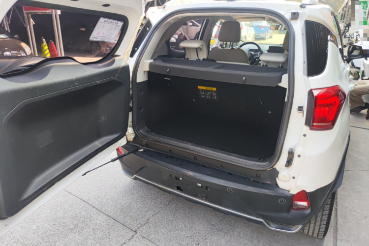 BYD Yuan Pro 2021 immagine di auto #24